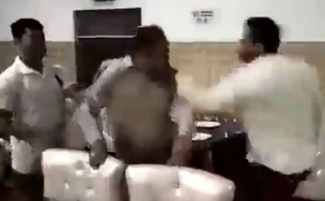 BJP councilor who slapped police on the cheek; Viral video