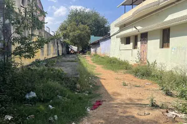 Vegetable vendors suffer as Anna Daily Market is closed!