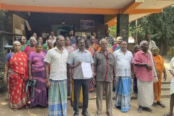 Traders besiege Chinnalapatti Town Panchayat office 