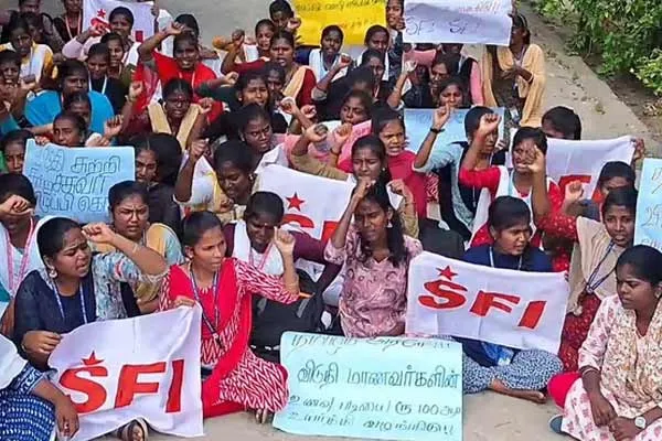 Students struggle against lack  basic facilities college hostel in Chidambaram
