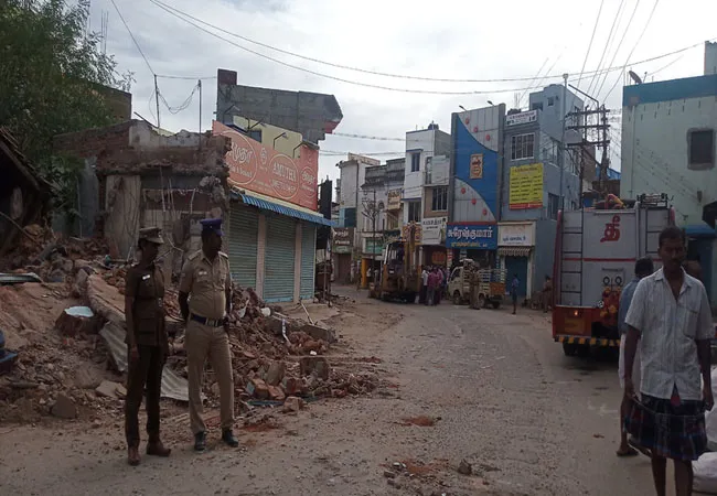 thoothukudi kovilpatti Rain water coming to the stream District administration to drastically eliminate occupation