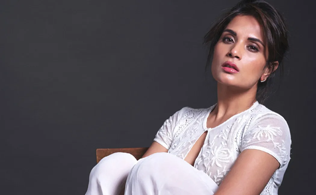 Richa Chadha comment about indian army akshay kumar reacts 