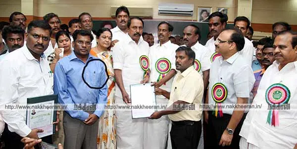  Is the collector angry at the minister's performance?