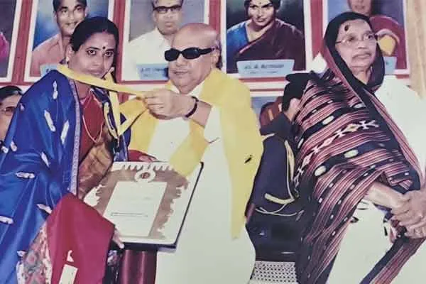 Violinist Seethalakshmi was given Rs. 1 lakh, but  payment has not been paid  