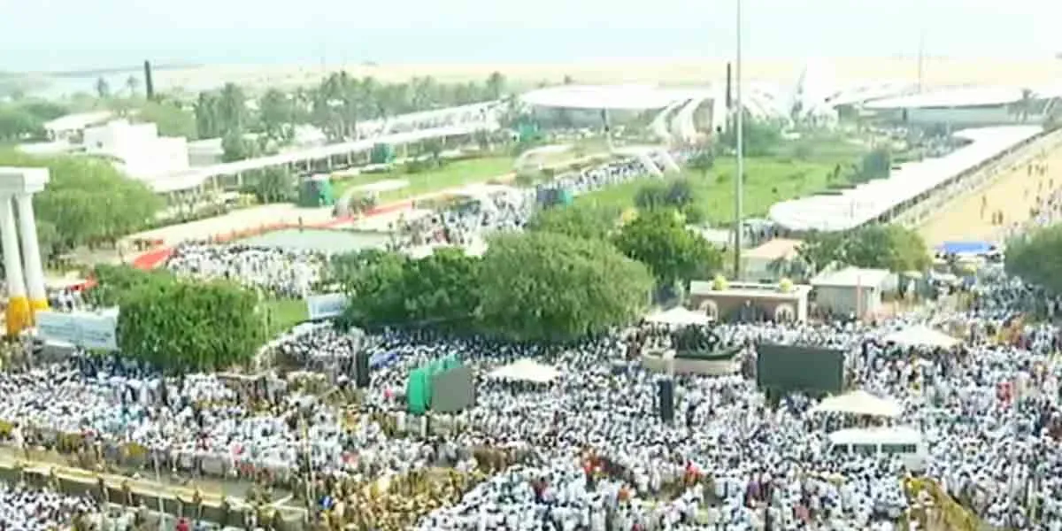  'J' memorial opening ... AIADMK gathered on Kamaraj Road!