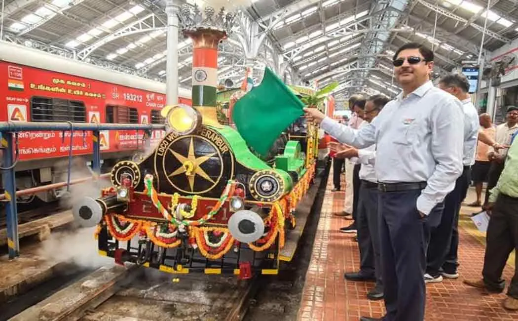 Traditional train operation in Chennai