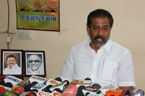 I.P.Senthil Kumar said Edappadi has no right to talk about NEET exam