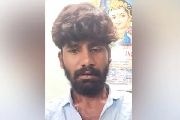 Youth throws stones at train because Mana disturbed peace