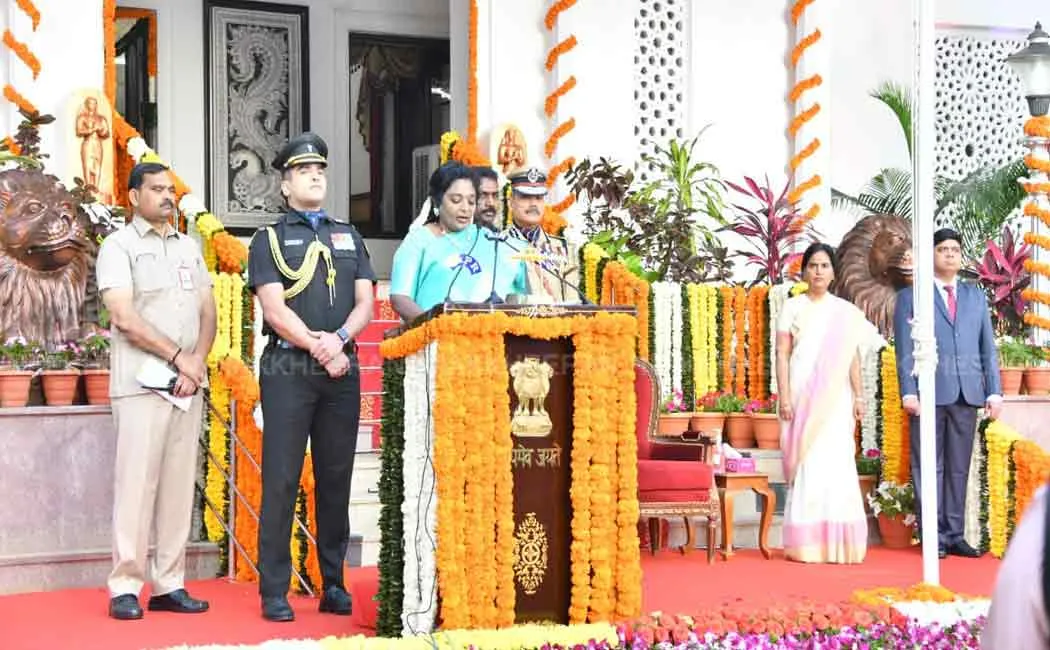 Governor Tamilisai on conflict trend of Telangana government
