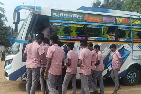 Pudukkottai government school students are not in the classroom
