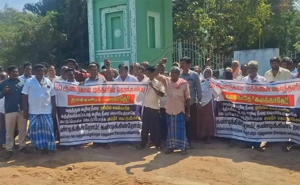 People suffering from sewage discharged from government hospitals