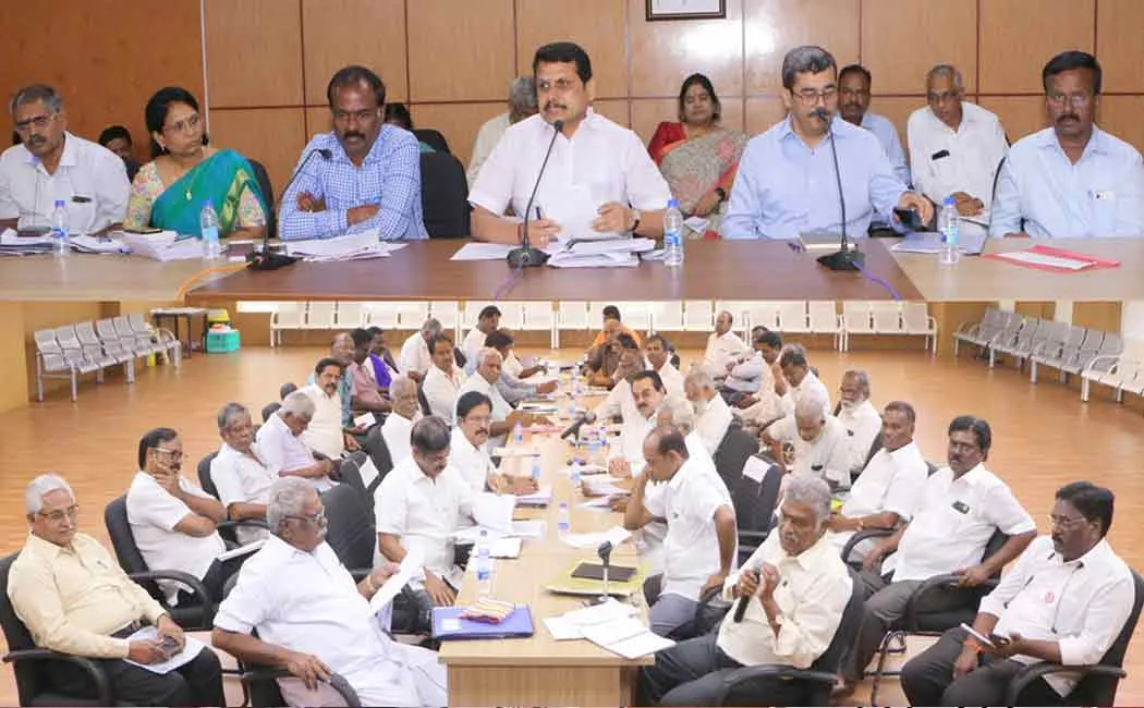 Pay hike for electricity board employees!!
