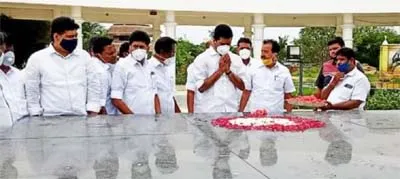 R. Lakshmanan