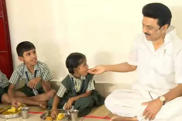 'First honor to One Rupee Idli Patty'; Resilience of Chief Minister Stalin