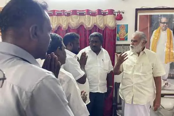 Minister I. Periyasamy said kalaignar Dream Home Project should give priority to houses 