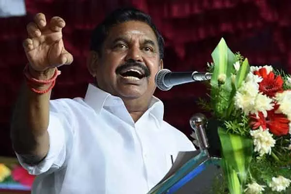 BJP'  EPS caught in the trap admk party issue 