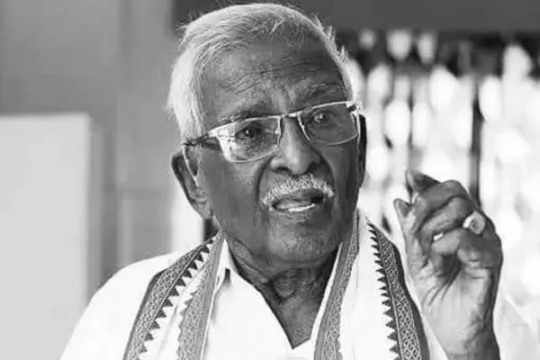 Kumari Ananthan political background
