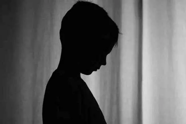 Mother beats son to  incident for interfering with illegal relationship!