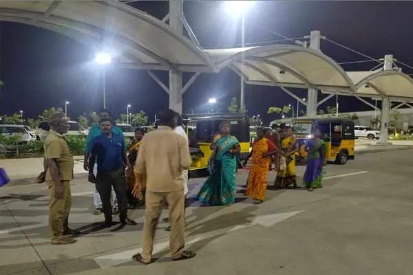 durai vaiko Autos allowed to drop off passengers at Trichy airport 