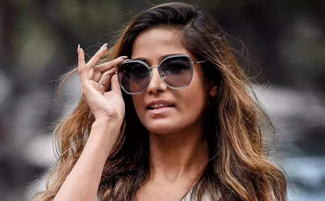 police Charge sheet filed poonam pandey 