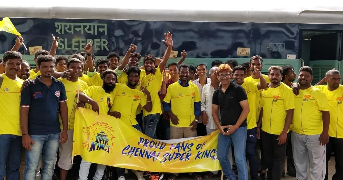 csk fans in train