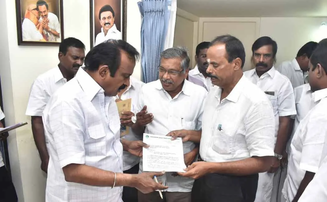Petition to  Minister resolve  extraordinary situation prevailing in Sipcot Industrial Park