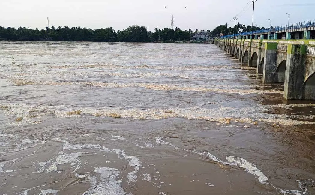 Release of water from lower dam into Kollidam river
