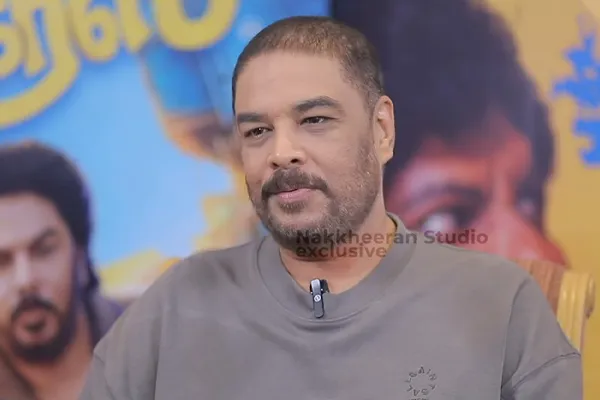 sundar c about gap between him and vadivelu