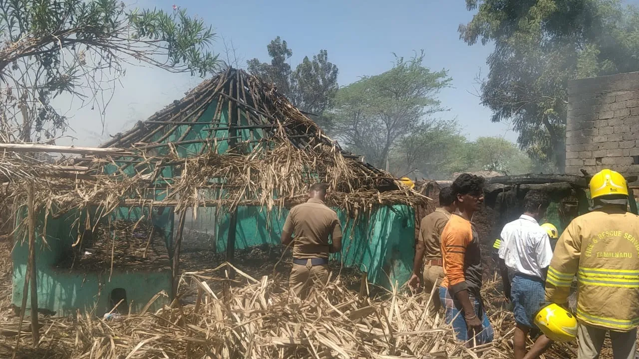 Cylinder Explosion near Ulundurpet More Than 10 Houses damage 