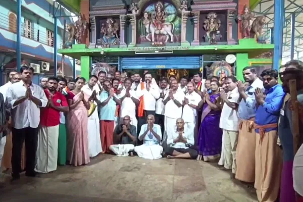  Volunteers who paid tribute for the DMk leaders recovery