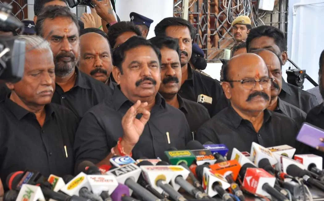 AIADMK accused that there no security  women police  DMK government