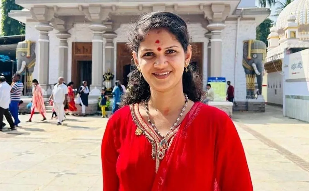 Chaitra Kundapura who cheated a businessman  give seat vote in the election