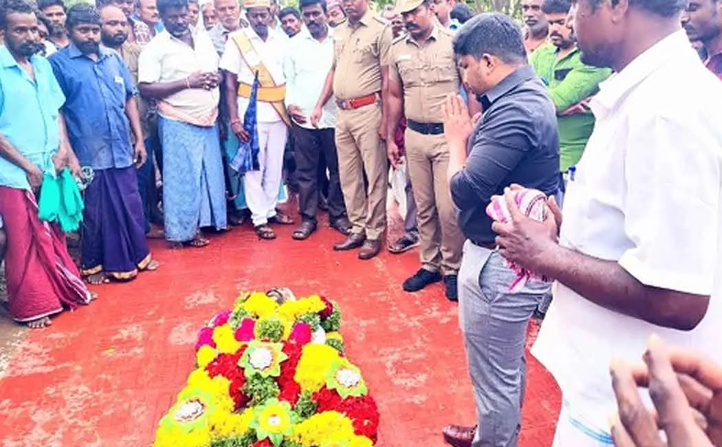 Govt first honor to worker who donated  organs.