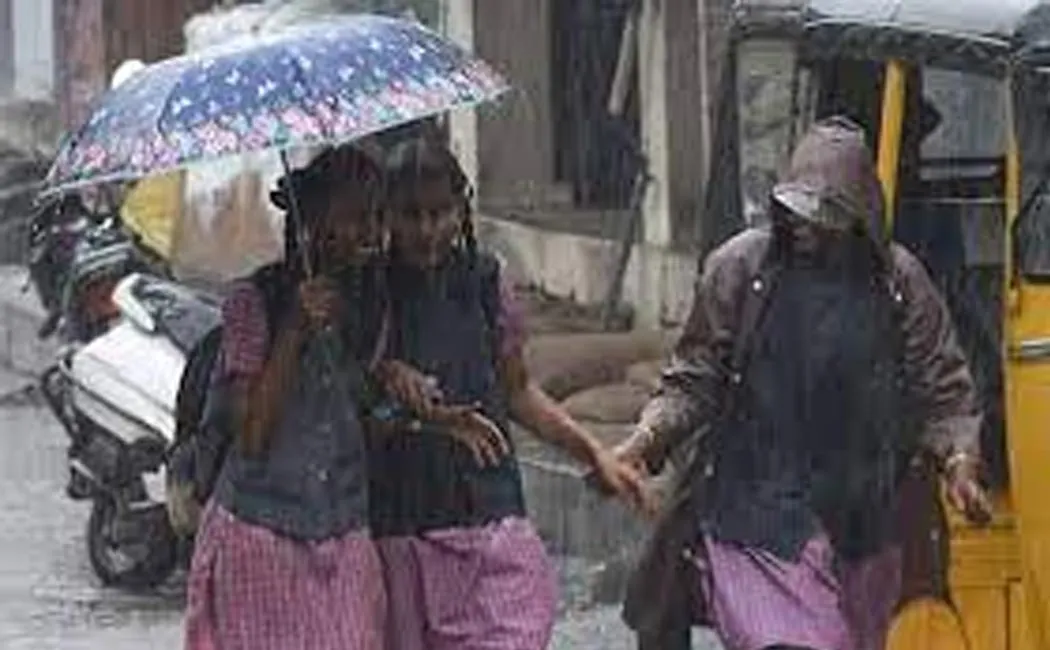 Schools holiday in 8 districts due to incessant rains