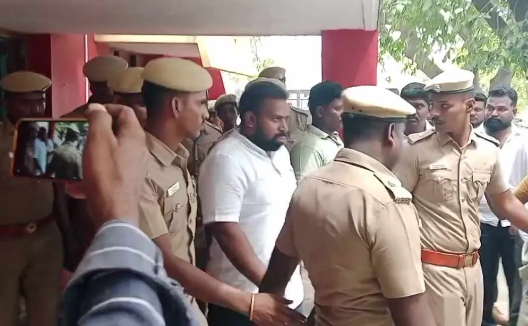 Congress executive arrested for threatening businessman