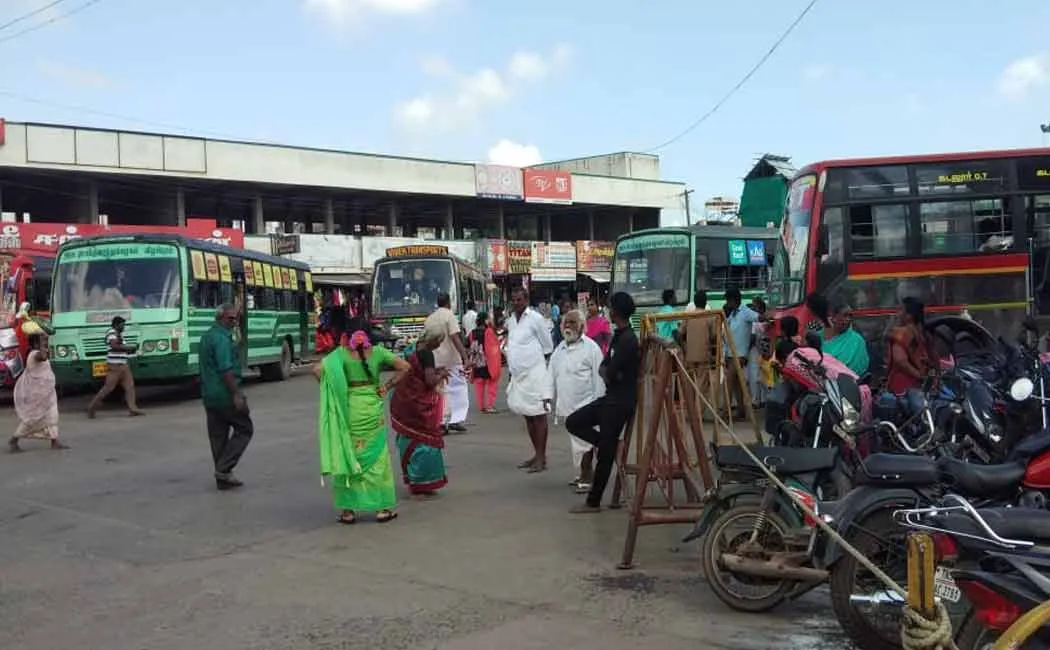 driver left the truck inside the bus station looking at Google Maps