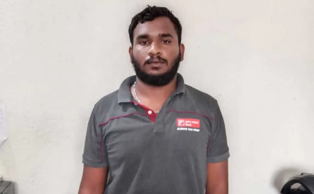 Youth arrested for extorting money from girl