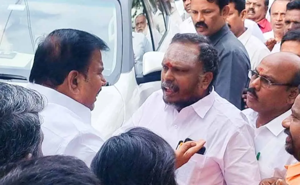 Congress demands should allow two-wheelers Cauvery Old Bridge minister  kn nehru