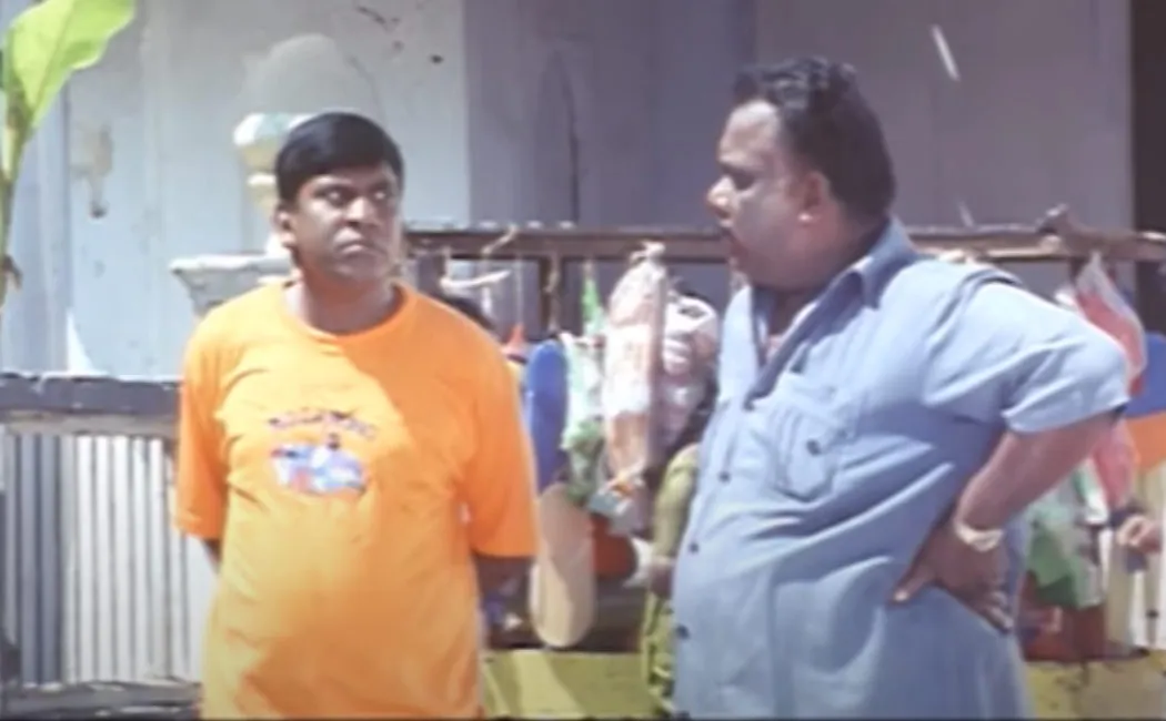 Vadivelu movie style car hijacking youth  Tindivanam