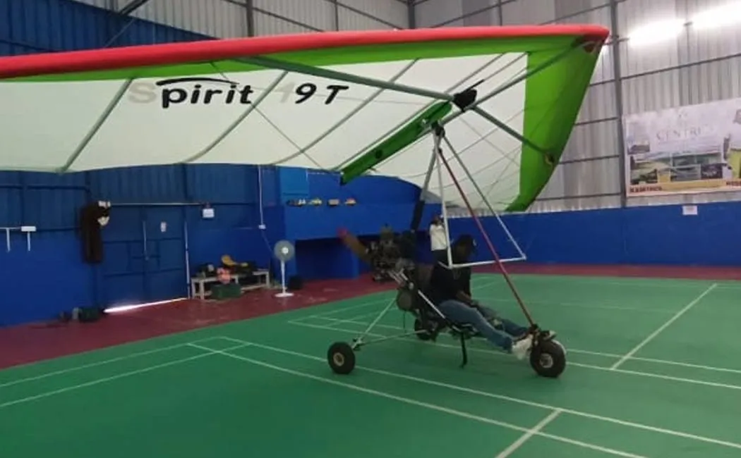 Tamil Nadu young scientist Ebenezer has made record by making plane