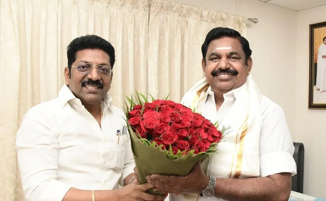 Saravanan left the BJP and joined AIADMK