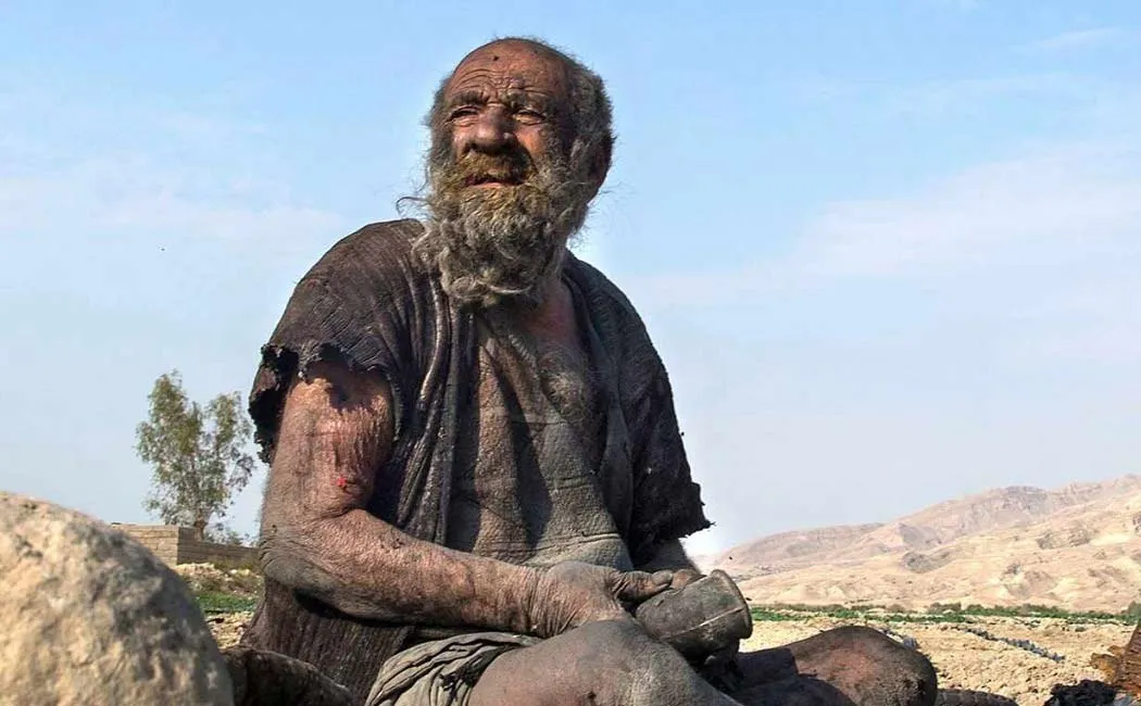 world dirtiest man amou haji passed away