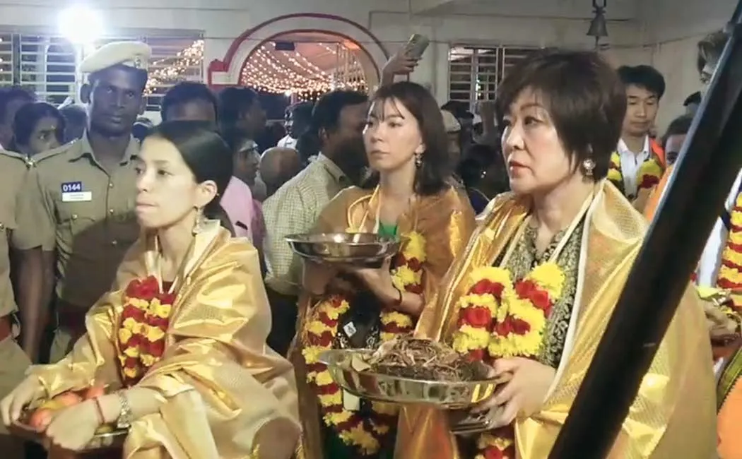 Japanese people meditate at Nagapattinam Korakkar Siddhar Ashram