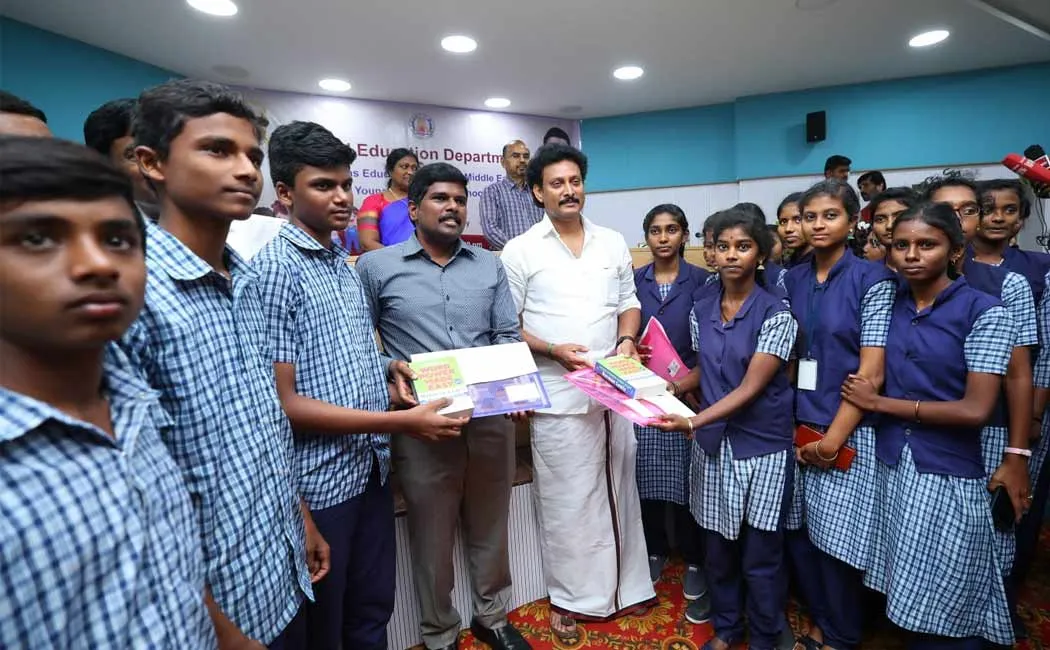 Government school students going Dubai for educational tour
