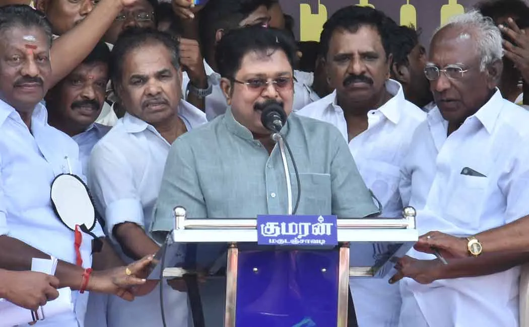 ttv dhinakaran talk about admk 