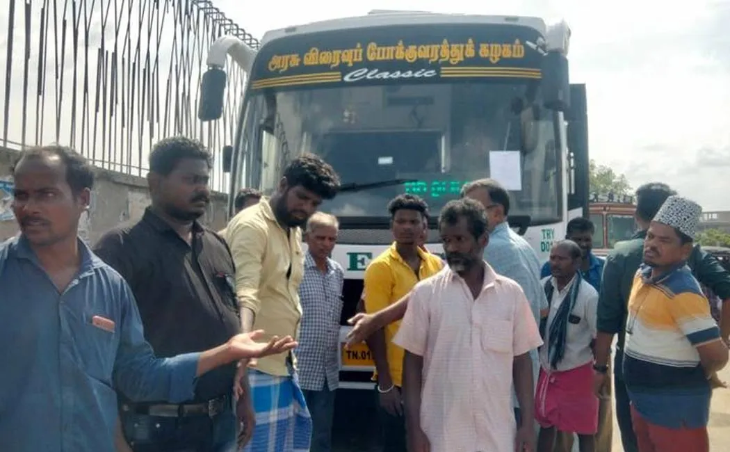 Government bus impounded for non-payment compensation accident case