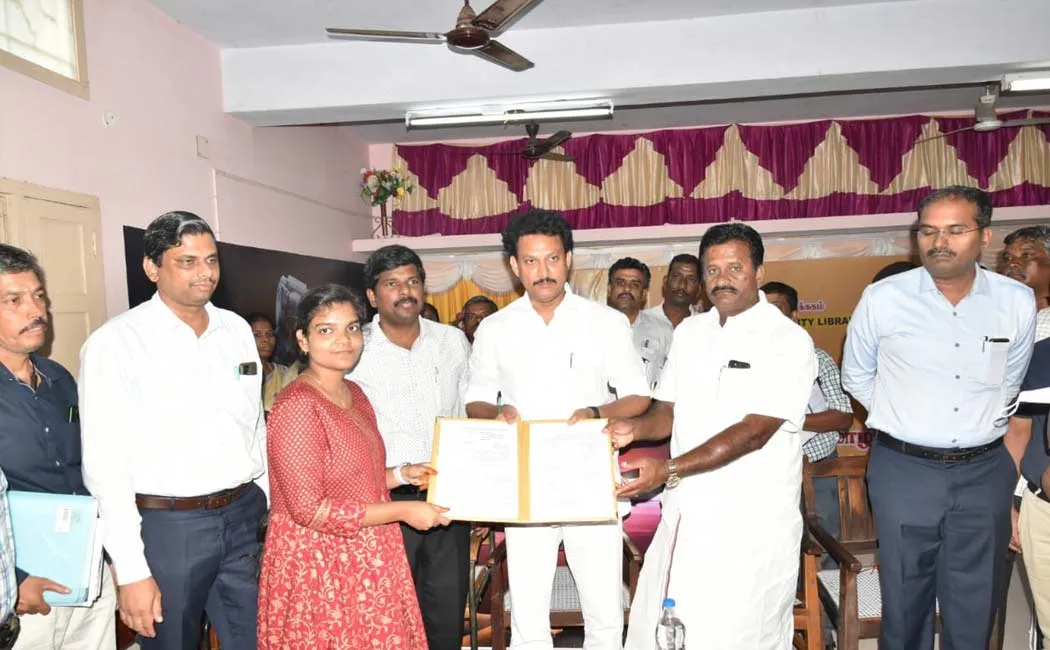 education minister Anbil Mahesh Poyyamozhi issued appointment orders 