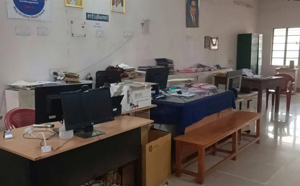 5 lakh seized in the anti-bribery department in the Cuddalore corporation