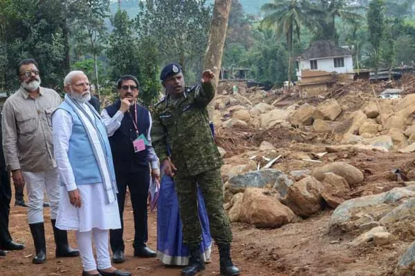 pm modi inspects the landslide affected areas in person