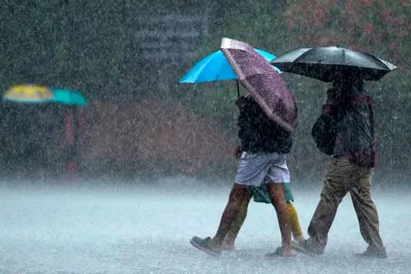  Rain in 17 districts in next 3 hours